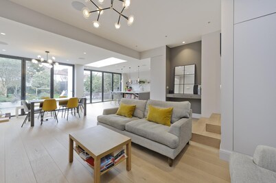 Wonderful Family Home With Garden Near Twickenham by Underthedoormat