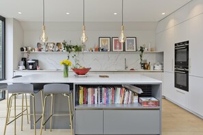 منزل | 5 عدّة غرف نوم وخدمة الإنترنت