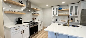 Chapel Farm 4br house in Spartanburg, sleeps 12.