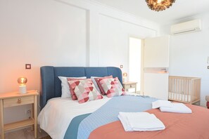 4 Schlafzimmer, Bügeleisen/Bügelbrett, Reisekinderbett, kostenloses WLAN