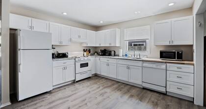 Fun, Spacious & Handicap Accessible – Ideal for Families & Crews