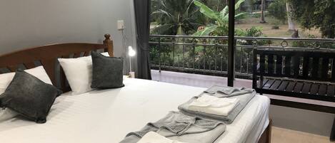 Standard House, 1 King Bed, Terrace | 1 bedroom, desk, free WiFi, bed sheets