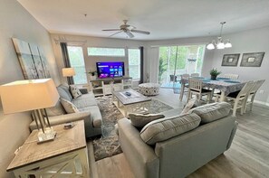 Smart-TV, Tischtennisplatte