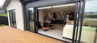 Relax With the Whole Family at This Peaceful Central Naseby Hideaway