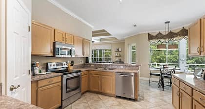 Endless Summer Pool Home | Close To Golf Course & Flagler Beach | Heated Pool | Palm Coast | Dog