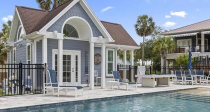 New Listing - Exquisite Resort Style Pool Home | Flagler Beach | Close To The Beach | Hot Tub