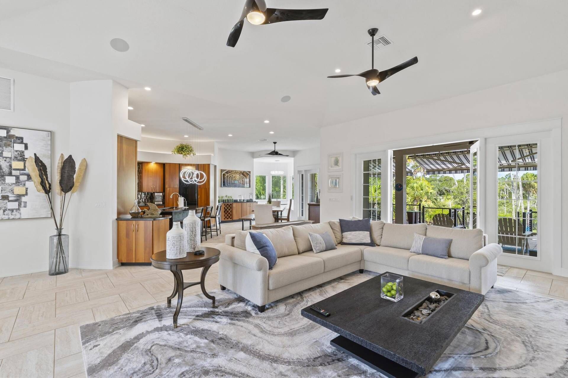 TV connectée, cheminée