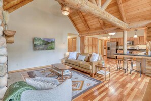 Unclassified image, 3 of 49, button