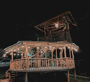 Façade de l’hébergement - soirée/nuit