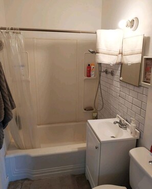 Handtücher, Toilettenpapier