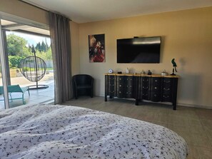 4 chambres, bureau, fer et planche à repasser, Wi-Fi