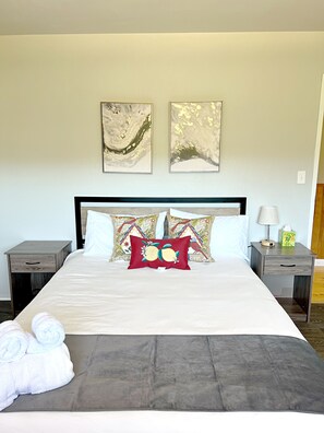 4 habitaciones, escritorio, tabla de planchar con plancha y wifi gratis