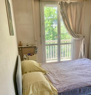 3 bedrooms, iron/ironing board, WiFi