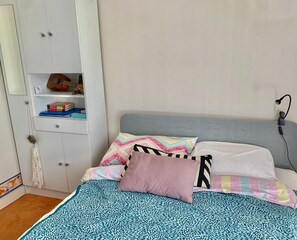 3 habitaciones, tabla de planchar con plancha y wifi 
