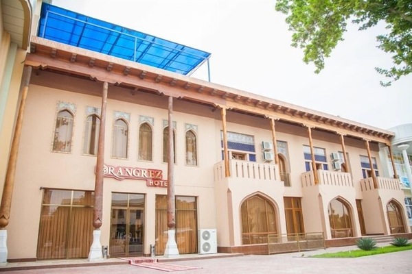 Mặt tiền nơi lưu trú