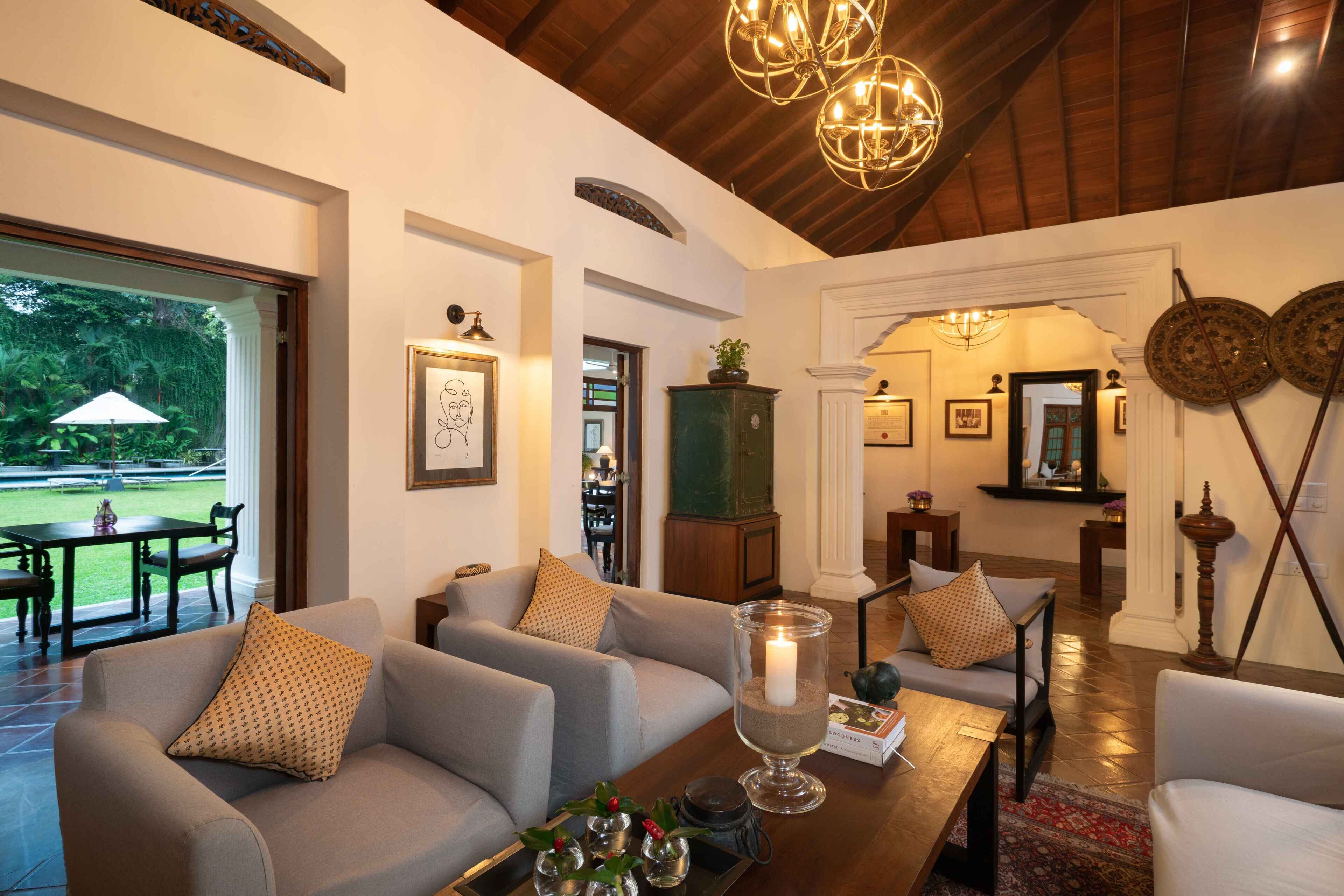 Coin salon dans le hall