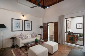 럭셔리룸 | 거실 공간