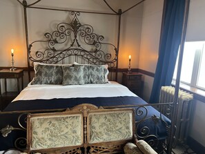 Kamar Deluks, 1 Tempat Tidur King | Seprai premium, selimut bulu angsa, dan didekorasi berbeda-beda