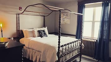 Signature Room | 1 bedroom, premium bedding, down comforters, individually decorated