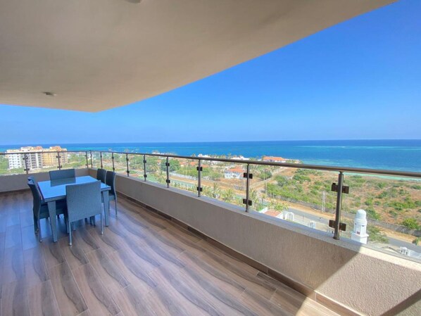 Apartment, 4 Schlafzimmer | Strand-/Meerblick