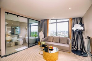 Dúplex de lujo | Zona de estar | Una Smart TV