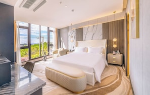 Deluxe-Doppelzimmer | Select-Comfort-Betten, Minibar, Schreibtisch, schallisolierte Zimmer