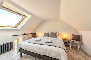 5 Schlafzimmer, Bügeleisen/Bügelbrett, kostenloses WLAN, Bettwäsche