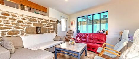 Télévision, table de tennis de table