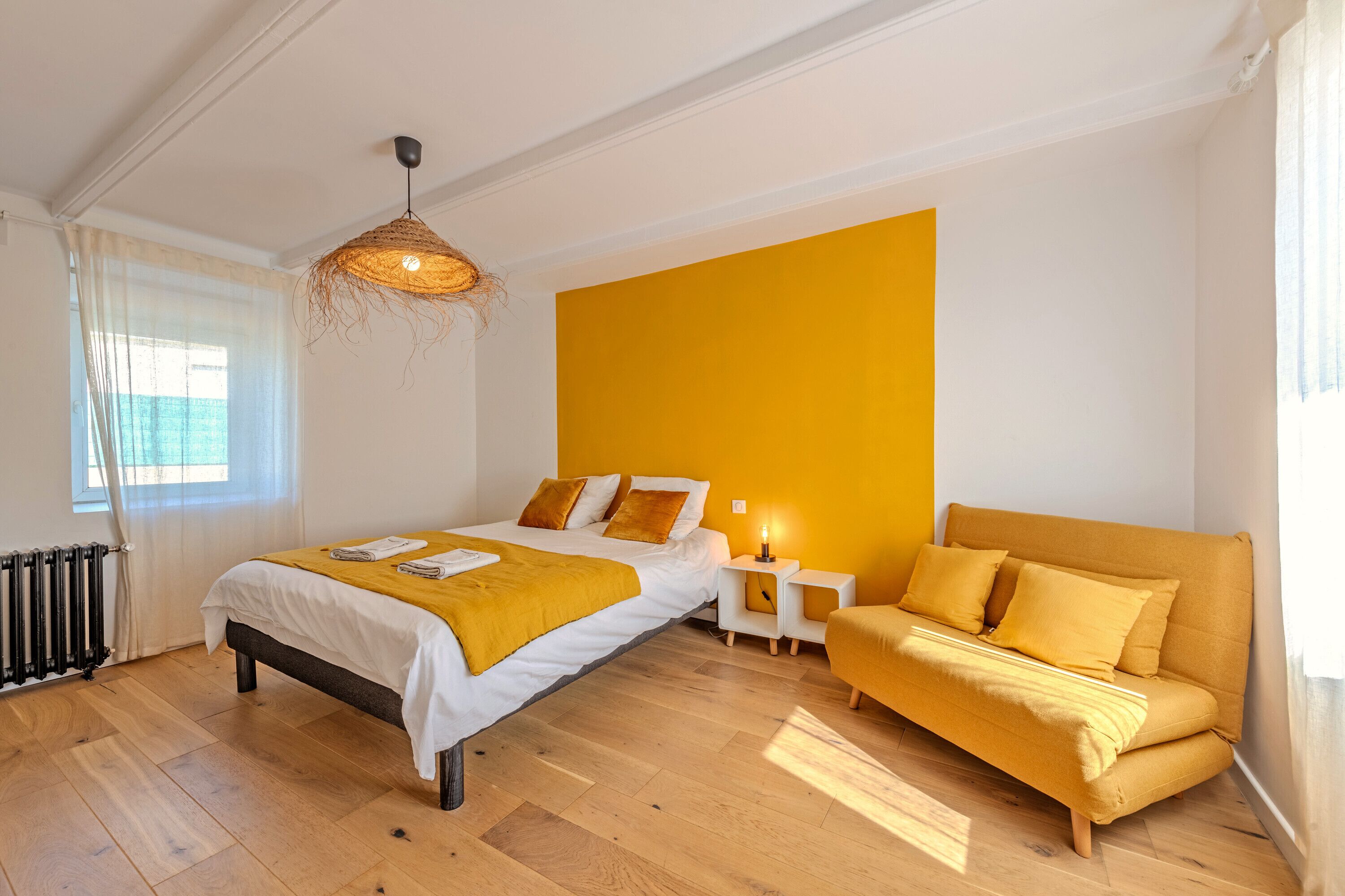 5 slaapkamers, een strijkplank/strijkijzer, gratis wifi, beddengoed