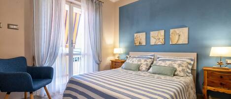 1 bedroom, iron/ironing board, bed sheets
