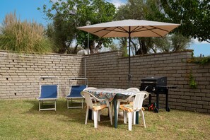 Outdoor dining - Holiday Home 'Casaletto Della Musica' with Garden and Wi-Fi (Viterbo)