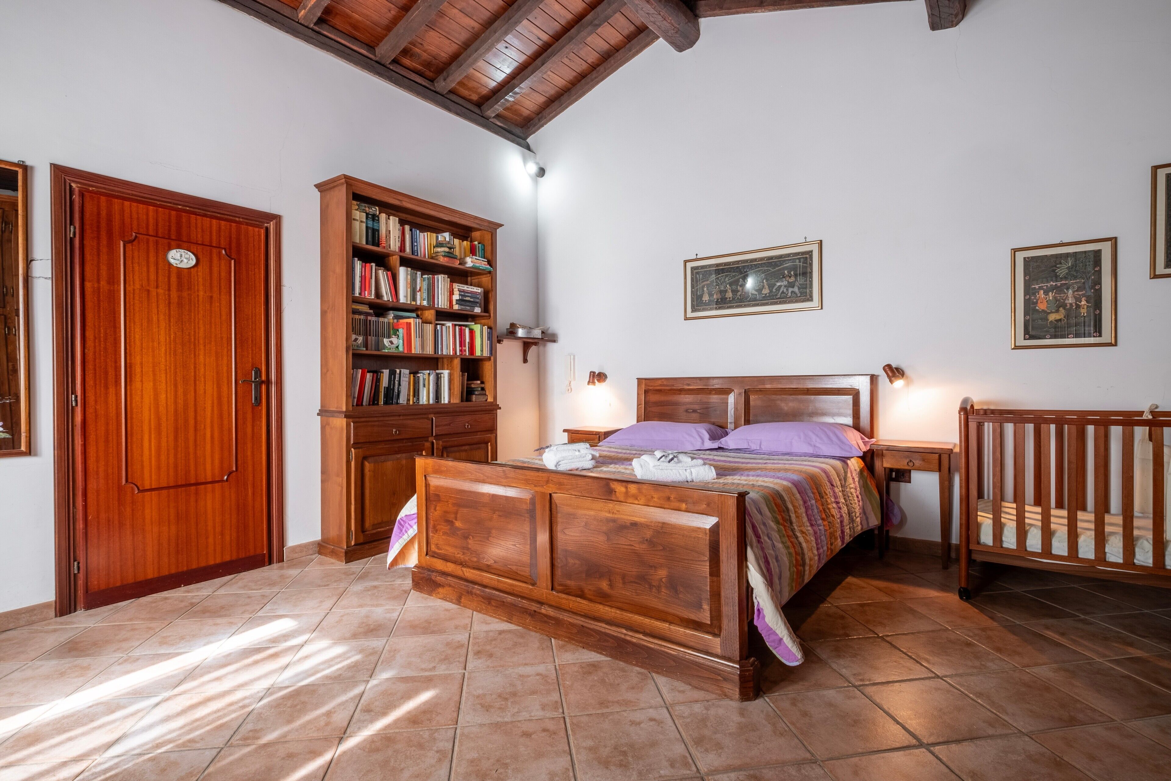 1 camera, ferro/asse da stiro, Wi-Fi gratuito, lenzuola