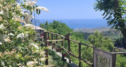Ferienhaus 'Selvaggia' mit Meerblick, WLAN und Klimaanlage