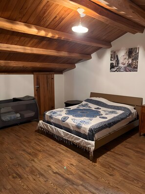 2 bedrooms, free WiFi, bed sheets