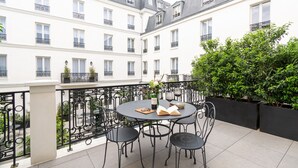 Suite terrasse avec acces SPA | テラス / パティオ