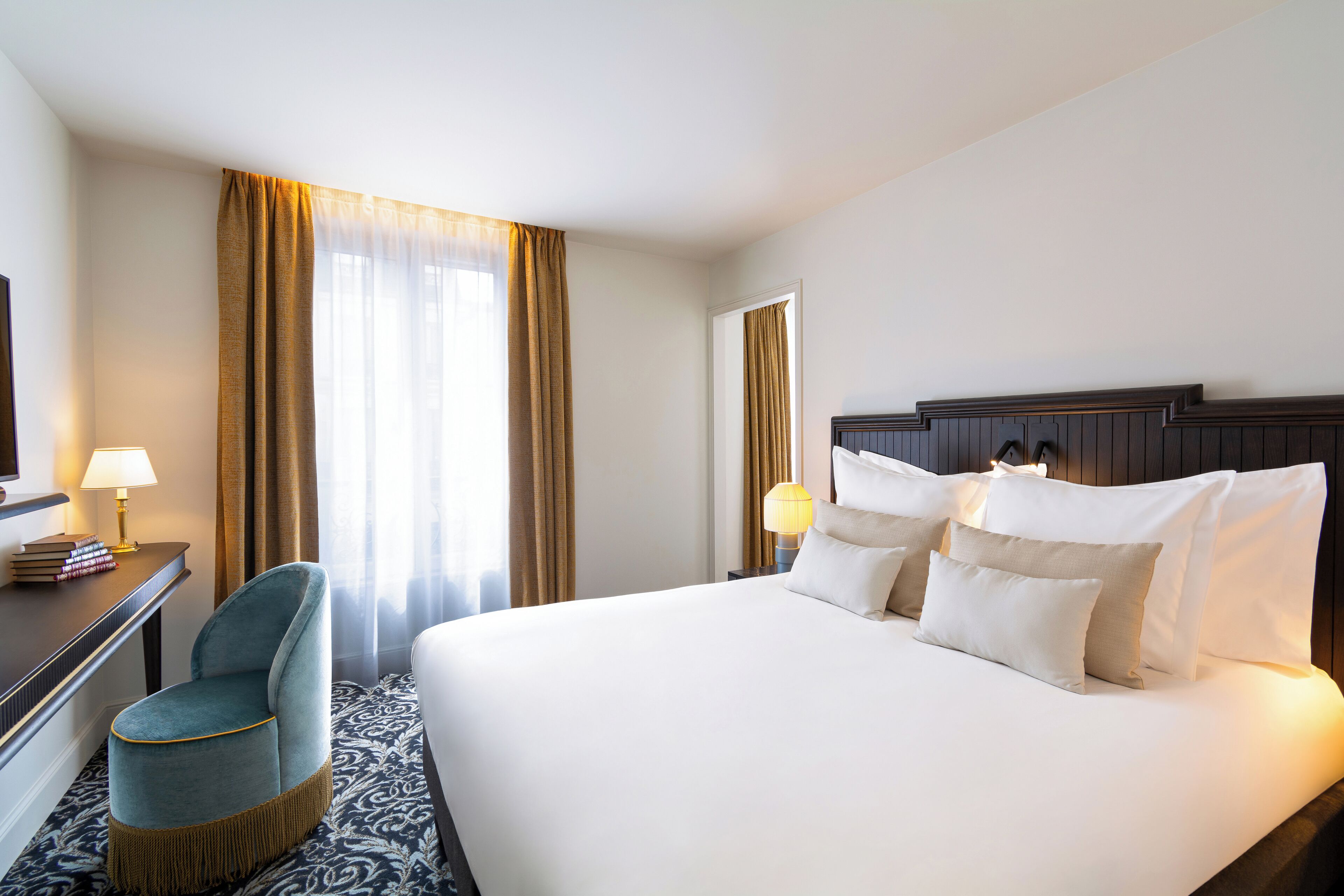 Literie de qualité supérieure, chambres insonorisées, Wi-Fi gratuit