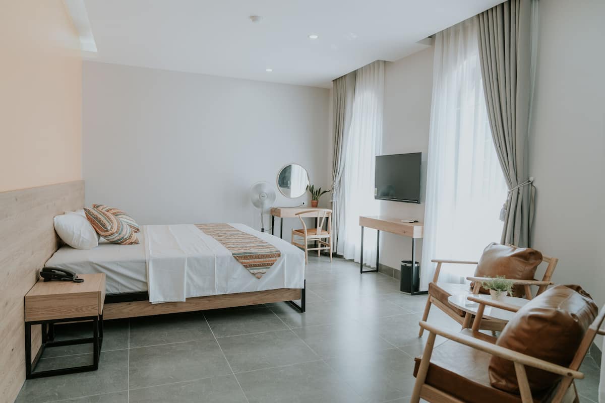 Habitación doble Deluxe, vista a la ciudad | Ropa de cama de alta calidad y camas con pillow-top