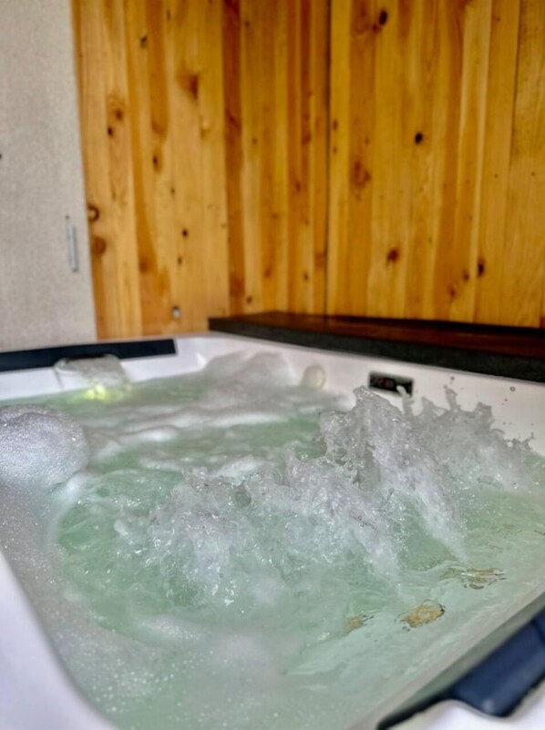 Bain à remous intérieur