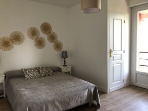 2 Schlafzimmer, Bügeleisen/Bügelbrett, Internetzugang