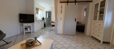 Televisión, tenis de mesa y libros