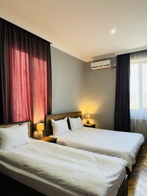 Standard Double Room, 1 King Bed | Desk, blackout drapes, free WiFi, bed sheets