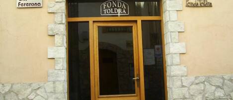 Entrada de la propiedad