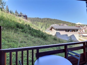 Property grounds - Comfortable 2 Rooms, Ski-in, Near Shops (La Tania)