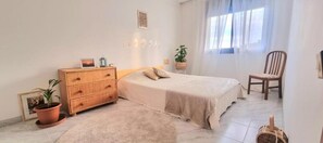 3 camere