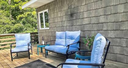 Lakefront Retreat in Gleason