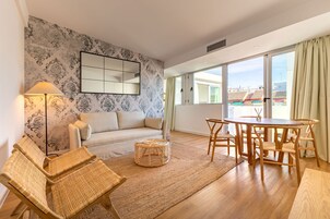 Rodrigo de Triana 11 Atico | 起居区 | 平板电视
