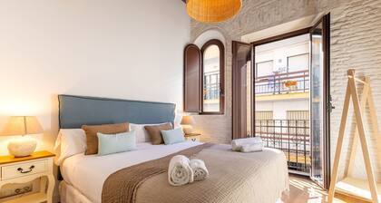 Triana Acacias by Valcambre