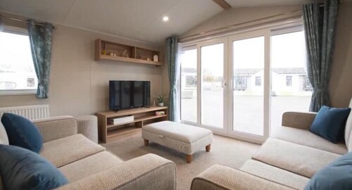 Charming 3-bed Caravan in Colchester Mersea Island