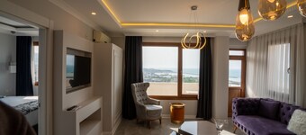 Shah Residence Hotel