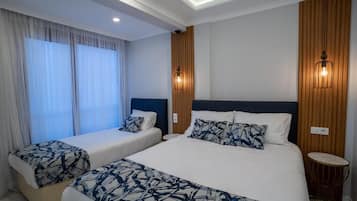 2 bedrooms, desk, soundproofing, free WiFi
